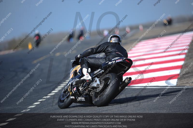 anglesey photographs;bedford no limits trackday;bedford trackday photographs;enduro digital images;event digital images;eventdigitalimages;no limits trackdays;peter wileman photography;racing digital images;trac mon;trackday digital images;trackday photos;ty croes