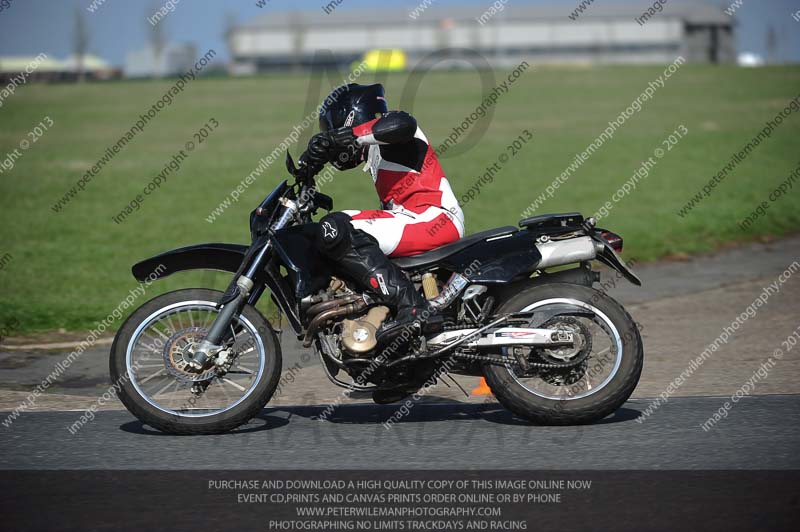 anglesey photographs;bedford no limits trackday;bedford trackday photographs;enduro digital images;event digital images;eventdigitalimages;no limits trackdays;peter wileman photography;racing digital images;trac mon;trackday digital images;trackday photos;ty croes