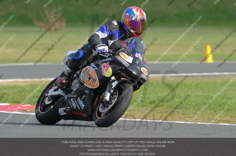 anglesey photographs;bedford no limits trackday;bedford trackday photographs;enduro digital images;event digital images;eventdigitalimages;no limits trackdays;peter wileman photography;racing digital images;trac mon;trackday digital images;trackday photos;ty croes