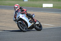 anglesey-photographs;bedford-no-limits-trackday;bedford-trackday-photographs;enduro-digital-images;event-digital-images;eventdigitalimages;no-limits-trackdays;peter-wileman-photography;racing-digital-images;trac-mon;trackday-digital-images;trackday-photos;ty-croes