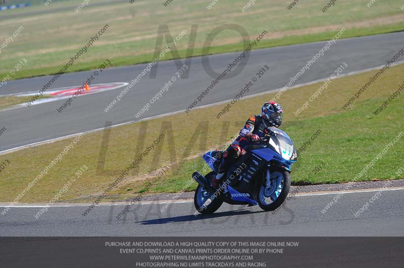 anglesey photographs;bedford no limits trackday;bedford trackday photographs;enduro digital images;event digital images;eventdigitalimages;no limits trackdays;peter wileman photography;racing digital images;trac mon;trackday digital images;trackday photos;ty croes