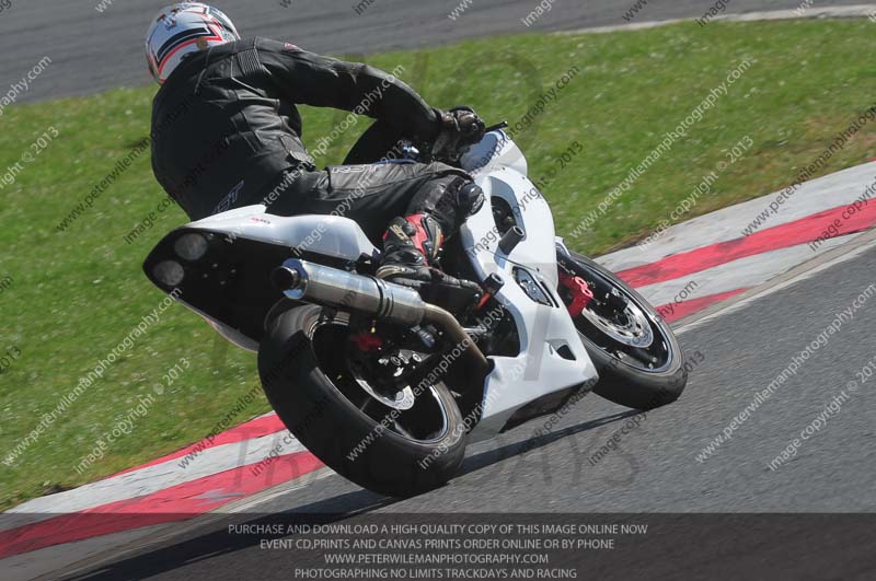 anglesey photographs;bedford no limits trackday;bedford trackday photographs;enduro digital images;event digital images;eventdigitalimages;no limits trackdays;peter wileman photography;racing digital images;trac mon;trackday digital images;trackday photos;ty croes