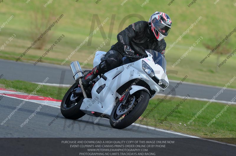 anglesey photographs;bedford no limits trackday;bedford trackday photographs;enduro digital images;event digital images;eventdigitalimages;no limits trackdays;peter wileman photography;racing digital images;trac mon;trackday digital images;trackday photos;ty croes