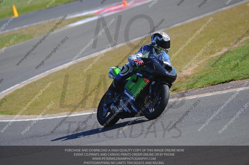 anglesey photographs;bedford no limits trackday;bedford trackday photographs;enduro digital images;event digital images;eventdigitalimages;no limits trackdays;peter wileman photography;racing digital images;trac mon;trackday digital images;trackday photos;ty croes