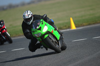 anglesey-photographs;bedford-no-limits-trackday;bedford-trackday-photographs;enduro-digital-images;event-digital-images;eventdigitalimages;no-limits-trackdays;peter-wileman-photography;racing-digital-images;trac-mon;trackday-digital-images;trackday-photos;ty-croes