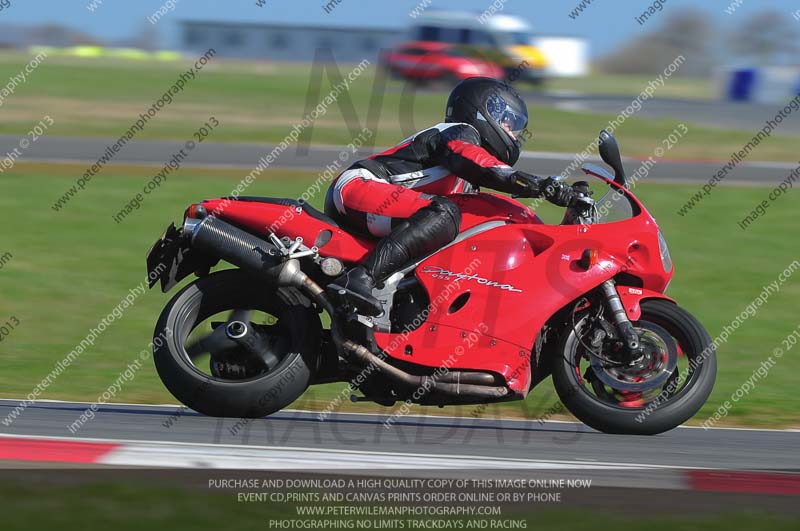 anglesey photographs;bedford no limits trackday;bedford trackday photographs;enduro digital images;event digital images;eventdigitalimages;no limits trackdays;peter wileman photography;racing digital images;trac mon;trackday digital images;trackday photos;ty croes