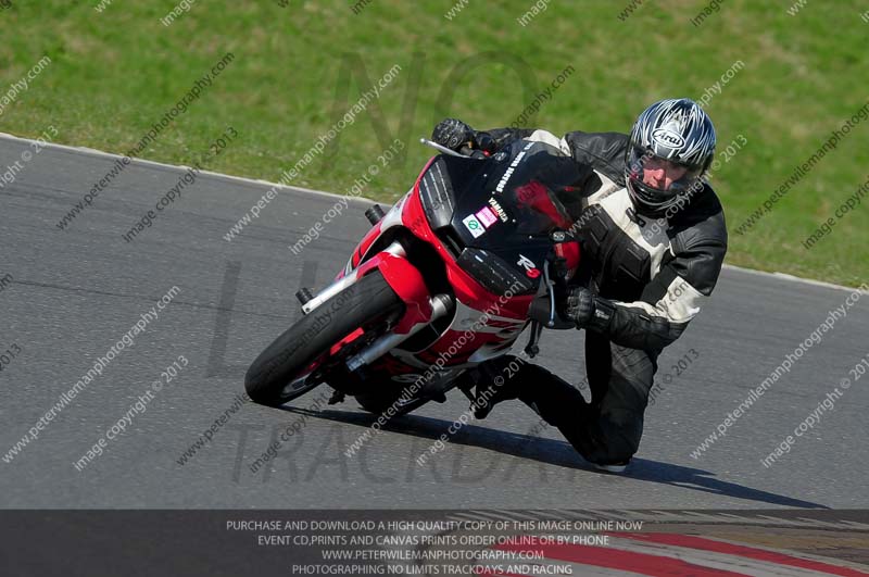 anglesey photographs;bedford no limits trackday;bedford trackday photographs;enduro digital images;event digital images;eventdigitalimages;no limits trackdays;peter wileman photography;racing digital images;trac mon;trackday digital images;trackday photos;ty croes