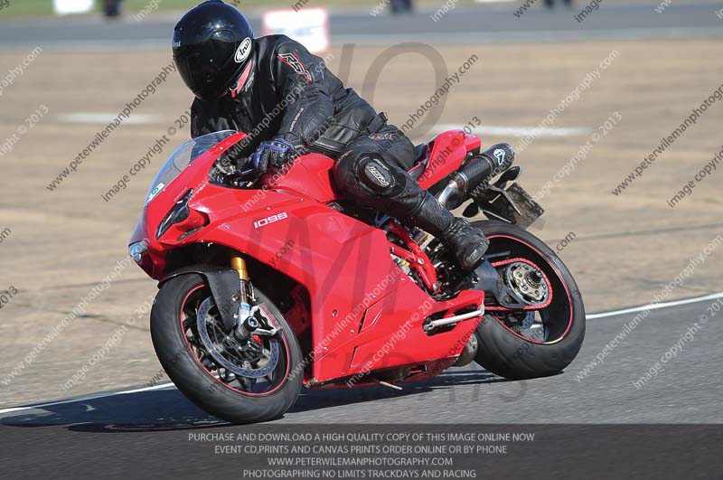 anglesey photographs;bedford no limits trackday;bedford trackday photographs;enduro digital images;event digital images;eventdigitalimages;no limits trackdays;peter wileman photography;racing digital images;trac mon;trackday digital images;trackday photos;ty croes