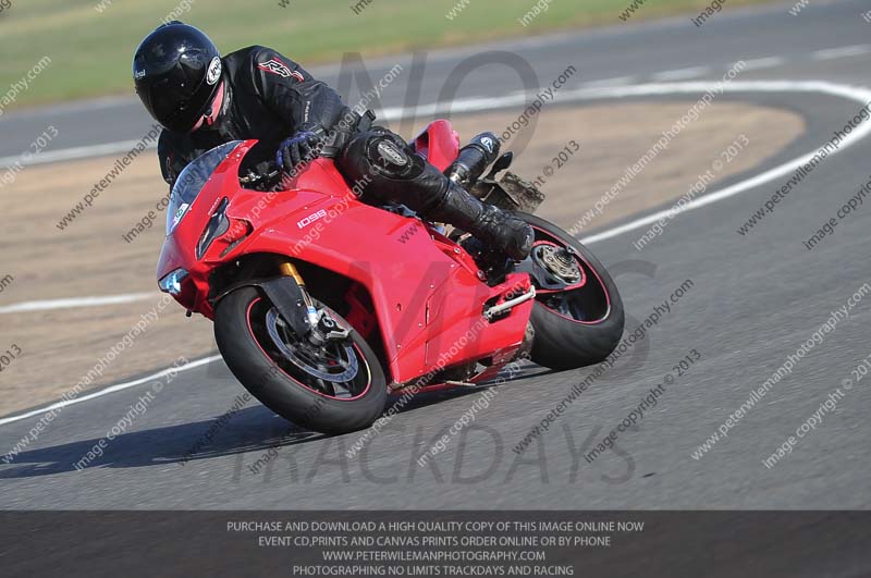 anglesey photographs;bedford no limits trackday;bedford trackday photographs;enduro digital images;event digital images;eventdigitalimages;no limits trackdays;peter wileman photography;racing digital images;trac mon;trackday digital images;trackday photos;ty croes