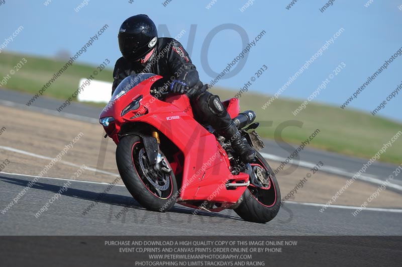 anglesey photographs;bedford no limits trackday;bedford trackday photographs;enduro digital images;event digital images;eventdigitalimages;no limits trackdays;peter wileman photography;racing digital images;trac mon;trackday digital images;trackday photos;ty croes