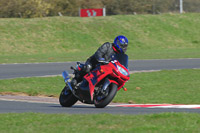anglesey-photographs;bedford-no-limits-trackday;bedford-trackday-photographs;enduro-digital-images;event-digital-images;eventdigitalimages;no-limits-trackdays;peter-wileman-photography;racing-digital-images;trac-mon;trackday-digital-images;trackday-photos;ty-croes
