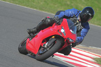 anglesey-photographs;bedford-no-limits-trackday;bedford-trackday-photographs;enduro-digital-images;event-digital-images;eventdigitalimages;no-limits-trackdays;peter-wileman-photography;racing-digital-images;trac-mon;trackday-digital-images;trackday-photos;ty-croes