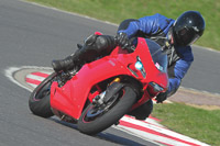 anglesey-photographs;bedford-no-limits-trackday;bedford-trackday-photographs;enduro-digital-images;event-digital-images;eventdigitalimages;no-limits-trackdays;peter-wileman-photography;racing-digital-images;trac-mon;trackday-digital-images;trackday-photos;ty-croes