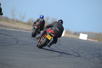 anglesey-photographs;bedford-no-limits-trackday;bedford-trackday-photographs;enduro-digital-images;event-digital-images;eventdigitalimages;no-limits-trackdays;peter-wileman-photography;racing-digital-images;trac-mon;trackday-digital-images;trackday-photos;ty-croes