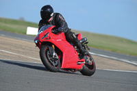 anglesey-photographs;bedford-no-limits-trackday;bedford-trackday-photographs;enduro-digital-images;event-digital-images;eventdigitalimages;no-limits-trackdays;peter-wileman-photography;racing-digital-images;trac-mon;trackday-digital-images;trackday-photos;ty-croes