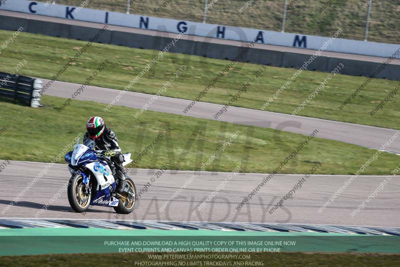 Rockingham no limits trackday;enduro digital images;event digital images;eventdigitalimages;no limits trackdays;peter wileman photography;racing digital images;rockingham raceway northamptonshire;rockingham trackday photographs;trackday digital images;trackday photos