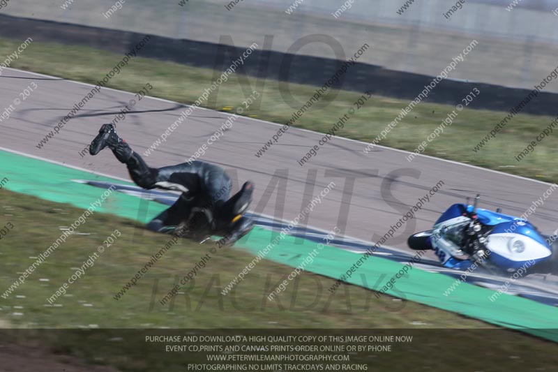 Rockingham no limits trackday;enduro digital images;event digital images;eventdigitalimages;no limits trackdays;peter wileman photography;racing digital images;rockingham raceway northamptonshire;rockingham trackday photographs;trackday digital images;trackday photos