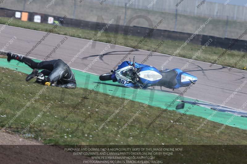 Rockingham no limits trackday;enduro digital images;event digital images;eventdigitalimages;no limits trackdays;peter wileman photography;racing digital images;rockingham raceway northamptonshire;rockingham trackday photographs;trackday digital images;trackday photos