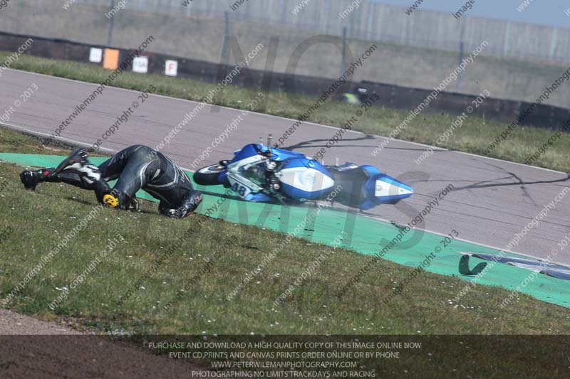 Rockingham no limits trackday;enduro digital images;event digital images;eventdigitalimages;no limits trackdays;peter wileman photography;racing digital images;rockingham raceway northamptonshire;rockingham trackday photographs;trackday digital images;trackday photos