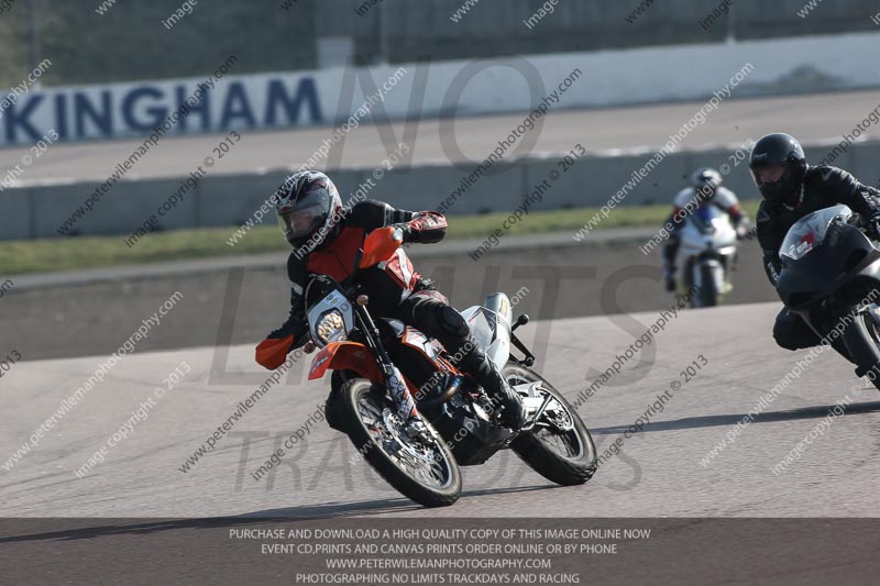 Rockingham no limits trackday;enduro digital images;event digital images;eventdigitalimages;no limits trackdays;peter wileman photography;racing digital images;rockingham raceway northamptonshire;rockingham trackday photographs;trackday digital images;trackday photos