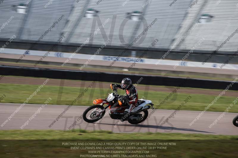 Rockingham no limits trackday;enduro digital images;event digital images;eventdigitalimages;no limits trackdays;peter wileman photography;racing digital images;rockingham raceway northamptonshire;rockingham trackday photographs;trackday digital images;trackday photos