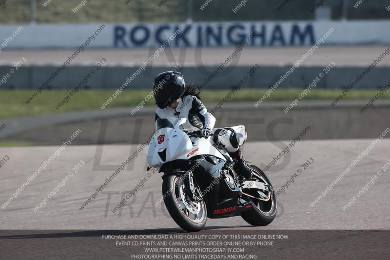 Rockingham no limits trackday;enduro digital images;event digital images;eventdigitalimages;no limits trackdays;peter wileman photography;racing digital images;rockingham raceway northamptonshire;rockingham trackday photographs;trackday digital images;trackday photos