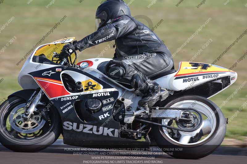 Rockingham no limits trackday;enduro digital images;event digital images;eventdigitalimages;no limits trackdays;peter wileman photography;racing digital images;rockingham raceway northamptonshire;rockingham trackday photographs;trackday digital images;trackday photos