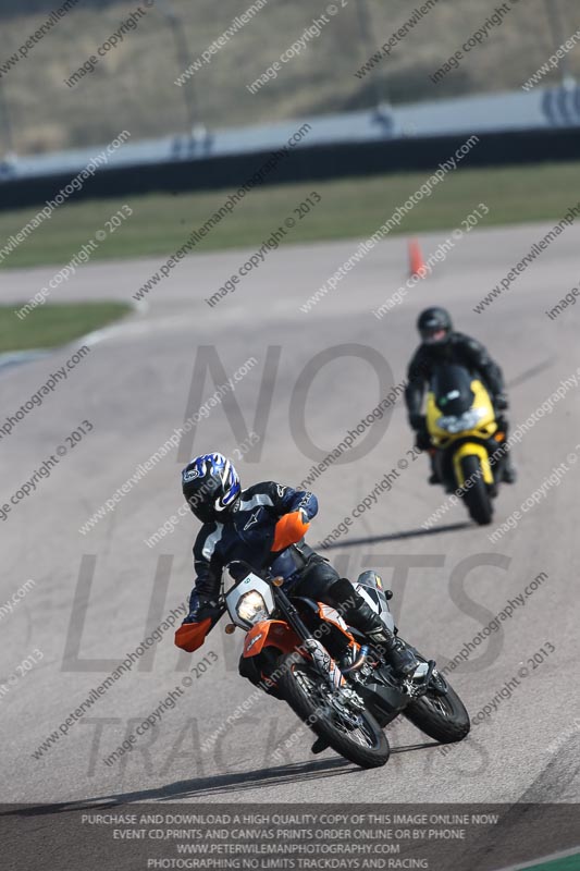 Rockingham no limits trackday;enduro digital images;event digital images;eventdigitalimages;no limits trackdays;peter wileman photography;racing digital images;rockingham raceway northamptonshire;rockingham trackday photographs;trackday digital images;trackday photos