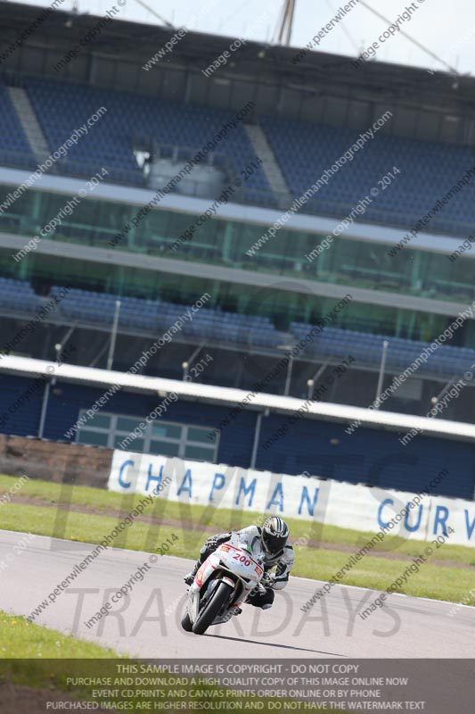 Rockingham no limits trackday;enduro digital images;event digital images;eventdigitalimages;no limits trackdays;peter wileman photography;racing digital images;rockingham raceway northamptonshire;rockingham trackday photographs;trackday digital images;trackday photos