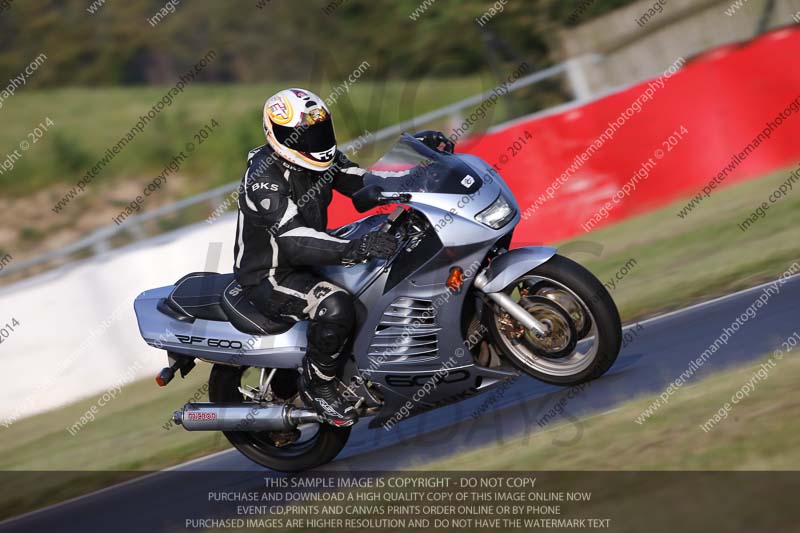 enduro digital images;event digital images;eventdigitalimages;no limits trackdays;peter wileman photography;racing digital images;snetterton;snetterton no limits trackday;snetterton photographs;snetterton trackday photographs;trackday digital images;trackday photos