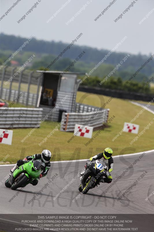 enduro digital images;event digital images;eventdigitalimages;no limits trackdays;peter wileman photography;racing digital images;snetterton;snetterton no limits trackday;snetterton photographs;snetterton trackday photographs;trackday digital images;trackday photos