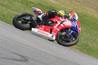 may-2014;motorbikes;no-limits;peter-wileman-photography;portimao;portugal;trackday;trackday-digital-images