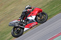 may-2014;motorbikes;no-limits;peter-wileman-photography;portimao;portugal;trackday;trackday-digital-images