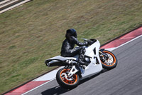 may-2014;motorbikes;no-limits;peter-wileman-photography;portimao;portugal;trackday;trackday-digital-images