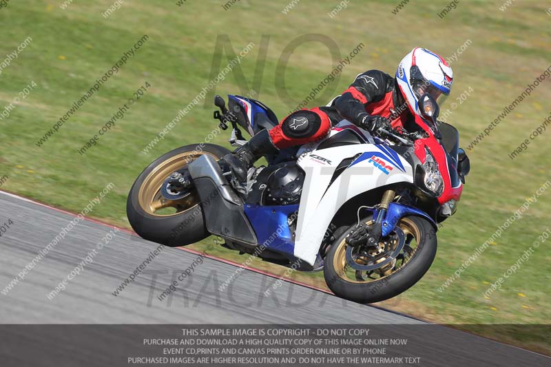 may 2014;motorbikes;no limits;peter wileman photography;portimao;portugal;trackday;trackday digital images