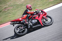 may-2014;motorbikes;no-limits;peter-wileman-photography;portimao;portugal;trackday;trackday-digital-images
