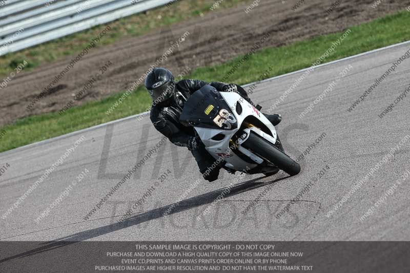 Rockingham no limits trackday;enduro digital images;event digital images;eventdigitalimages;no limits trackdays;peter wileman photography;racing digital images;rockingham raceway northamptonshire;rockingham trackday photographs;trackday digital images;trackday photos