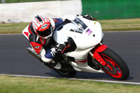 enduro-digital-images;event-digital-images;eventdigitalimages;mallory-park;mallory-park-photographs;mallory-park-trackday;mallory-park-trackday-photographs;no-limits-trackdays;peter-wileman-photography;racing-digital-images;trackday-digital-images;trackday-photos