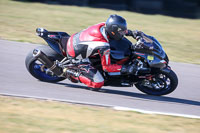 anglesey-no-limits-trackday;anglesey-photographs;anglesey-trackday-photographs;enduro-digital-images;event-digital-images;eventdigitalimages;no-limits-trackdays;peter-wileman-photography;racing-digital-images;trac-mon;trackday-digital-images;trackday-photos;ty-croes