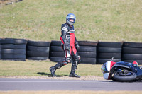 anglesey-no-limits-trackday;anglesey-photographs;anglesey-trackday-photographs;enduro-digital-images;event-digital-images;eventdigitalimages;no-limits-trackdays;peter-wileman-photography;racing-digital-images;trac-mon;trackday-digital-images;trackday-photos;ty-croes