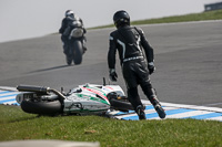 donington-no-limits-trackday;donington-park-photographs;donington-trackday-photographs;no-limits-trackdays;peter-wileman-photography;trackday-digital-images;trackday-photos