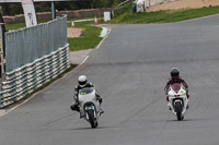 enduro-digital-images;event-digital-images;eventdigitalimages;mallory-park;mallory-park-photographs;mallory-park-trackday;mallory-park-trackday-photographs;no-limits-trackdays;peter-wileman-photography;racing-digital-images;trackday-digital-images;trackday-photos