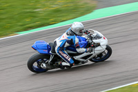 Rockingham-no-limits-trackday;enduro-digital-images;event-digital-images;eventdigitalimages;no-limits-trackdays;peter-wileman-photography;racing-digital-images;rockingham-raceway-northamptonshire;rockingham-trackday-photographs;trackday-digital-images;trackday-photos