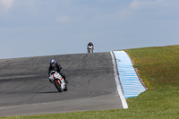 donington-no-limits-trackday;donington-park-photographs;donington-trackday-photographs;no-limits-trackdays;peter-wileman-photography;trackday-digital-images;trackday-photos