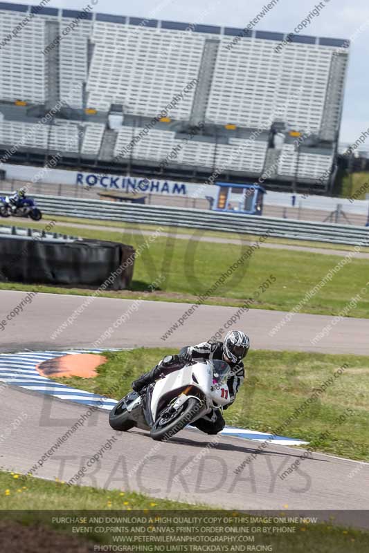 Rockingham no limits trackday;enduro digital images;event digital images;eventdigitalimages;no limits trackdays;peter wileman photography;racing digital images;rockingham raceway northamptonshire;rockingham trackday photographs;trackday digital images;trackday photos