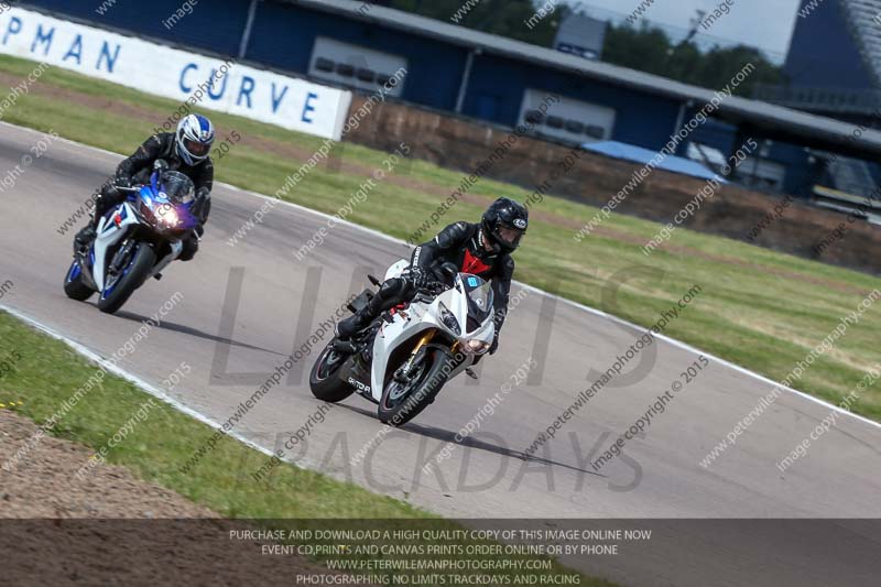 Rockingham no limits trackday;enduro digital images;event digital images;eventdigitalimages;no limits trackdays;peter wileman photography;racing digital images;rockingham raceway northamptonshire;rockingham trackday photographs;trackday digital images;trackday photos