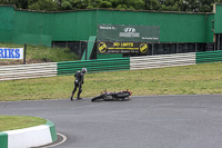 enduro-digital-images;event-digital-images;eventdigitalimages;mallory-park;mallory-park-photographs;mallory-park-trackday;mallory-park-trackday-photographs;no-limits-trackdays;peter-wileman-photography;racing-digital-images;trackday-digital-images;trackday-photos