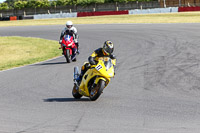 Inter Green/Yellow Bikes
