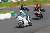 enduro-digital-images;event-digital-images;eventdigitalimages;mallory-park;mallory-park-photographs;mallory-park-trackday;mallory-park-trackday-photographs;no-limits-trackdays;peter-wileman-photography;racing-digital-images;trackday-digital-images;trackday-photos