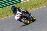 enduro-digital-images;event-digital-images;eventdigitalimages;mallory-park;mallory-park-photographs;mallory-park-trackday;mallory-park-trackday-photographs;no-limits-trackdays;peter-wileman-photography;racing-digital-images;trackday-digital-images;trackday-photos